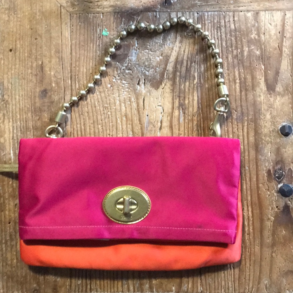 GORGEOUS! Rare! Coach Clutch purse.